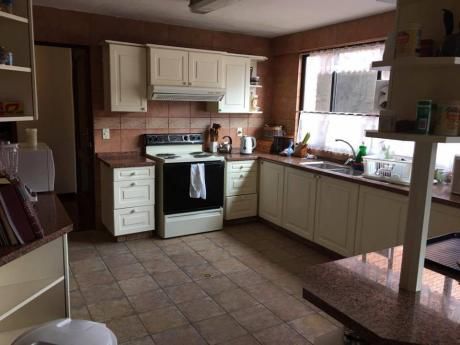 En Venta Penthouse Duplex, Calacoto 500 M2 útiles.