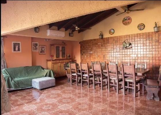 VENDO CASA EN EL CENTRO DE CIUDAD DEL ESTE — foto 2