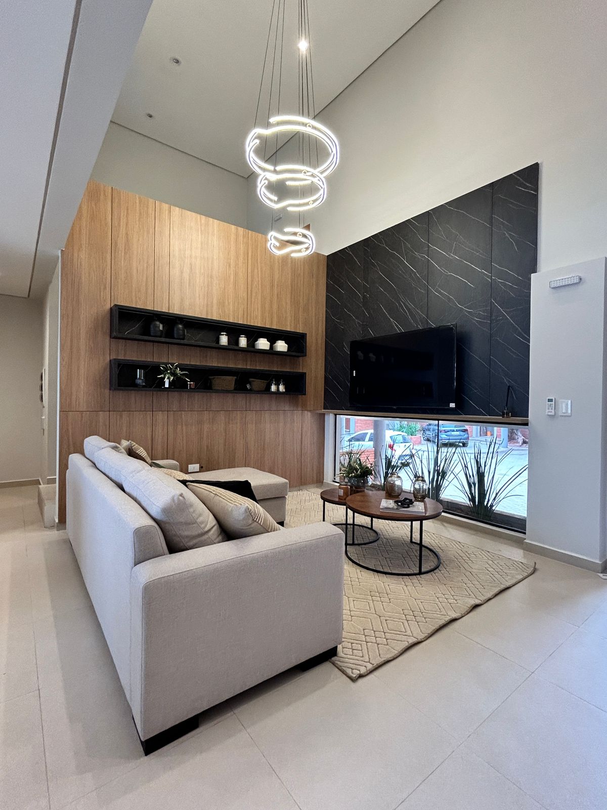 DUPLEX AMOBLADO EN EXCLUSIVO CONDOMINIO EN LUQUE — foto 3