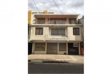Casa En Venta Con Espacio Comercial