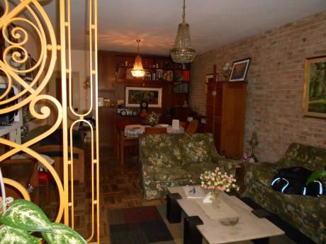 Casa A La Venta En Malvin A 1 Cuadra De La Rambla