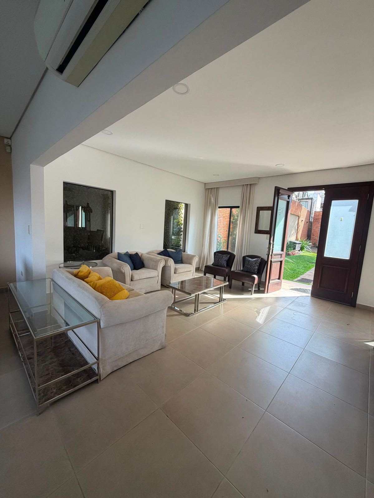 Casa en alquiler en Luque