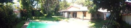 Hermosa Casa De Una Planta En Los Laureles