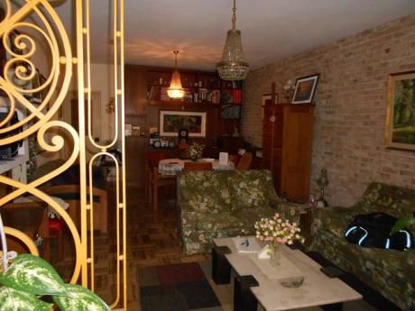 Casa A La Venta En Malvin A 1 Cuadra De La Rambla