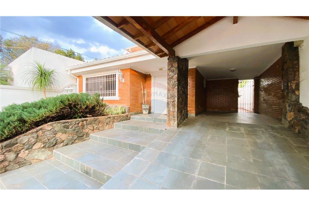 Vendo Casa de 3 dormitorios en Bo. Vista Alegre-Asunción. — foto 2