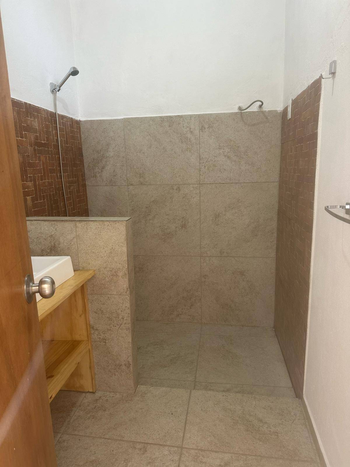 Casa en alquiler de 1 dormitorio c/ cochera en Salinas · Foto 11