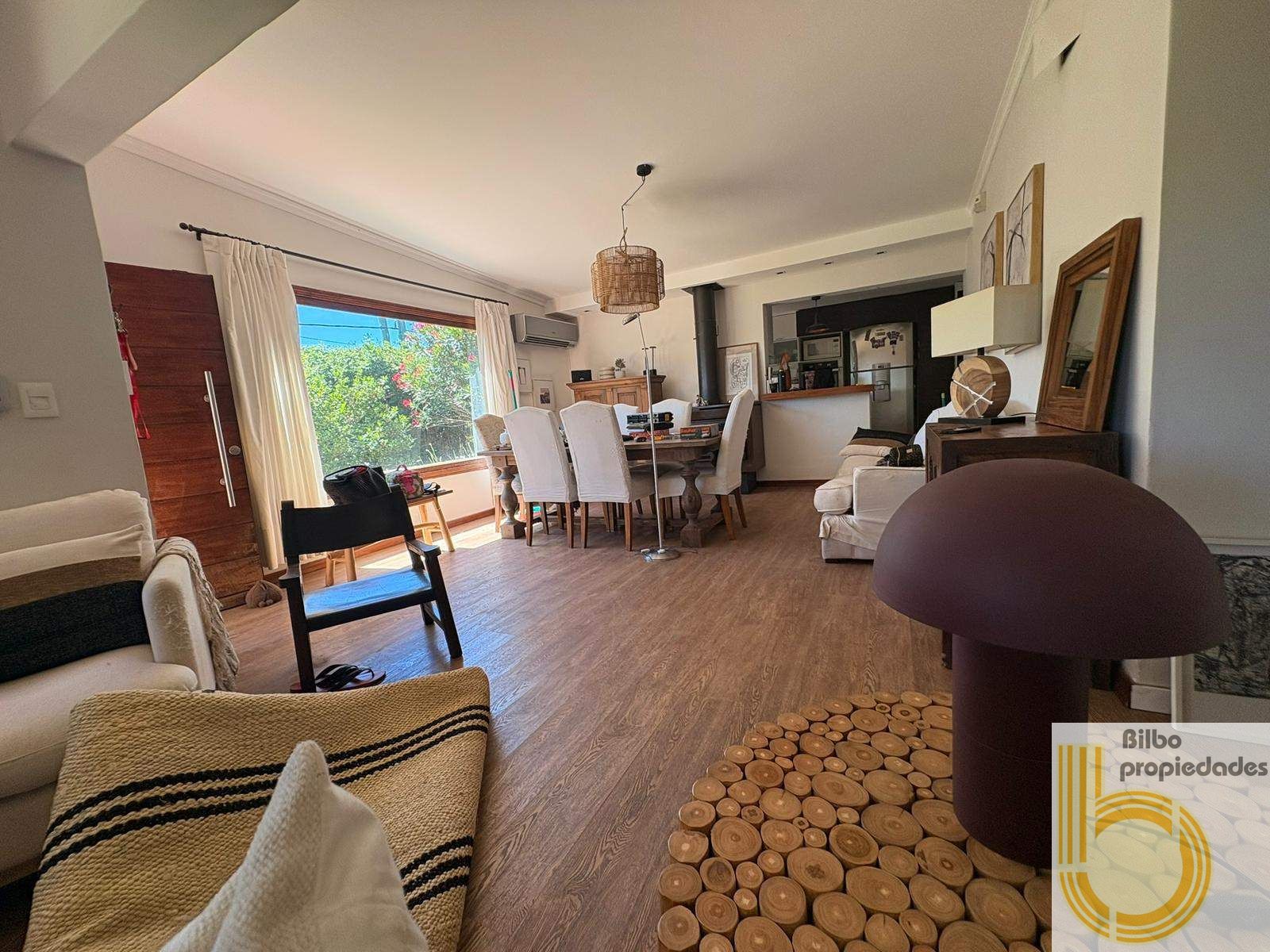 Casa en alquiler c/ cochera en Ciudad de la costa