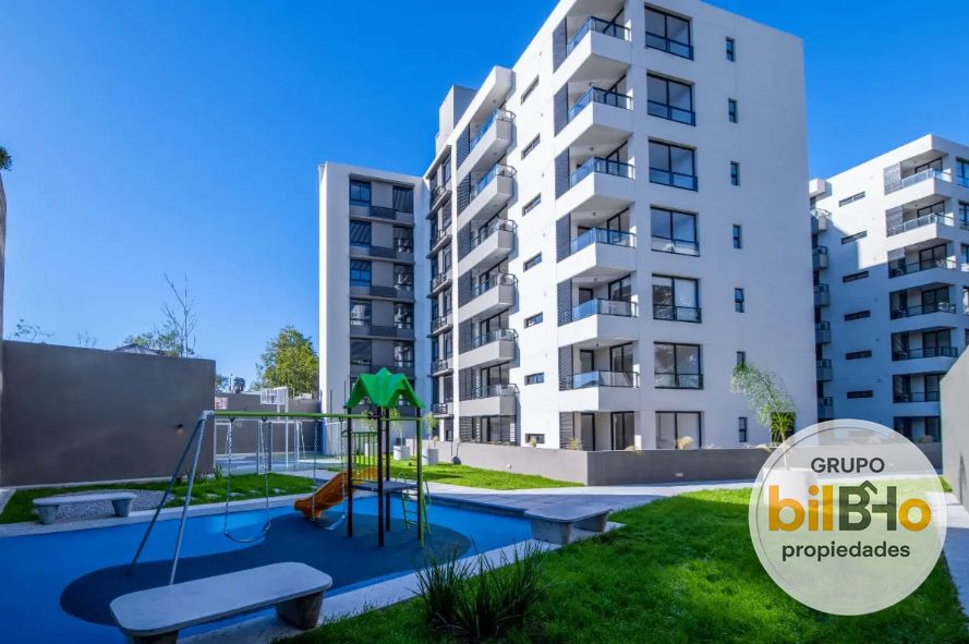 Apartamento en alquiler c/ cochera en Centro
