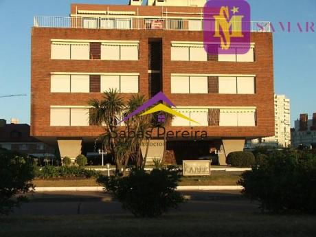 Apartamentos En Playa Mansa