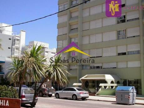 Apartamento En La Península De Punta Del Este Con 3 Dormitorios, Hermosa Vista!