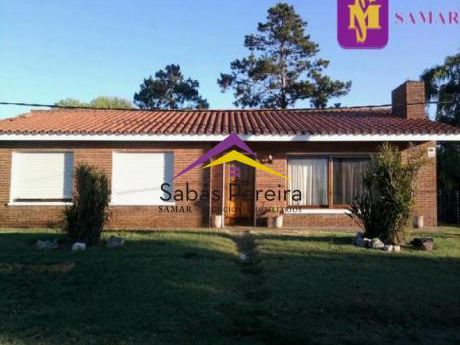 Casas En Playa Mansa