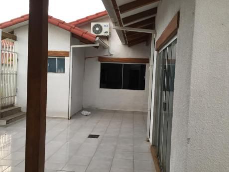 Lujosa Casa En Alquiler