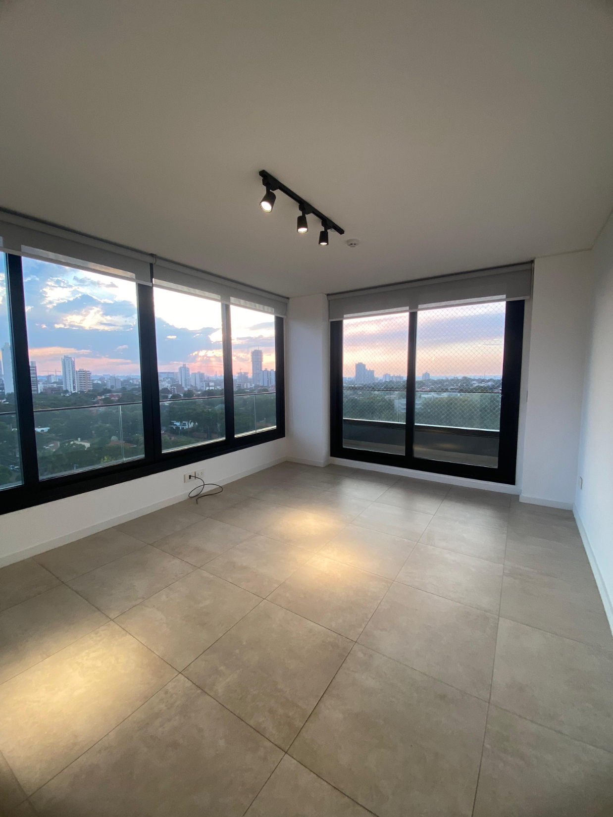 ALQUILO DEPARTAMENTO SIN MUEBLES EN BARRIO MBURUKUYA — foto 3