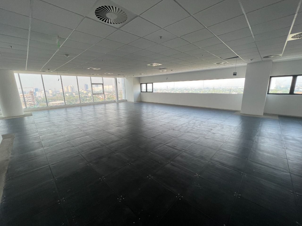 Oficina en alquiler en Villa Morra — foto 3