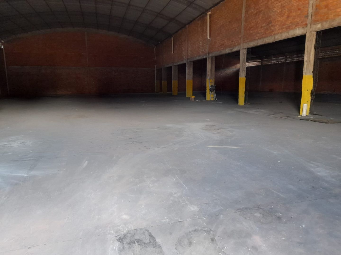 EN VENTA - DEPOSITO EN VILLA ELISA — foto 3