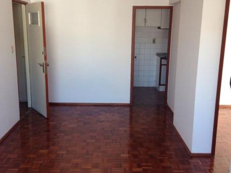 Apartamento 2 Dormitorios, Cocina Con Terraza Lavadero!!!!!!