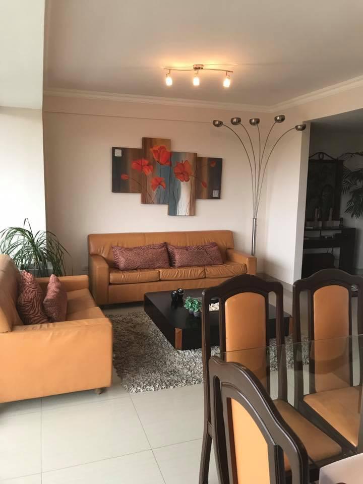 Departamento Amplio Y Elegante A La Venta.