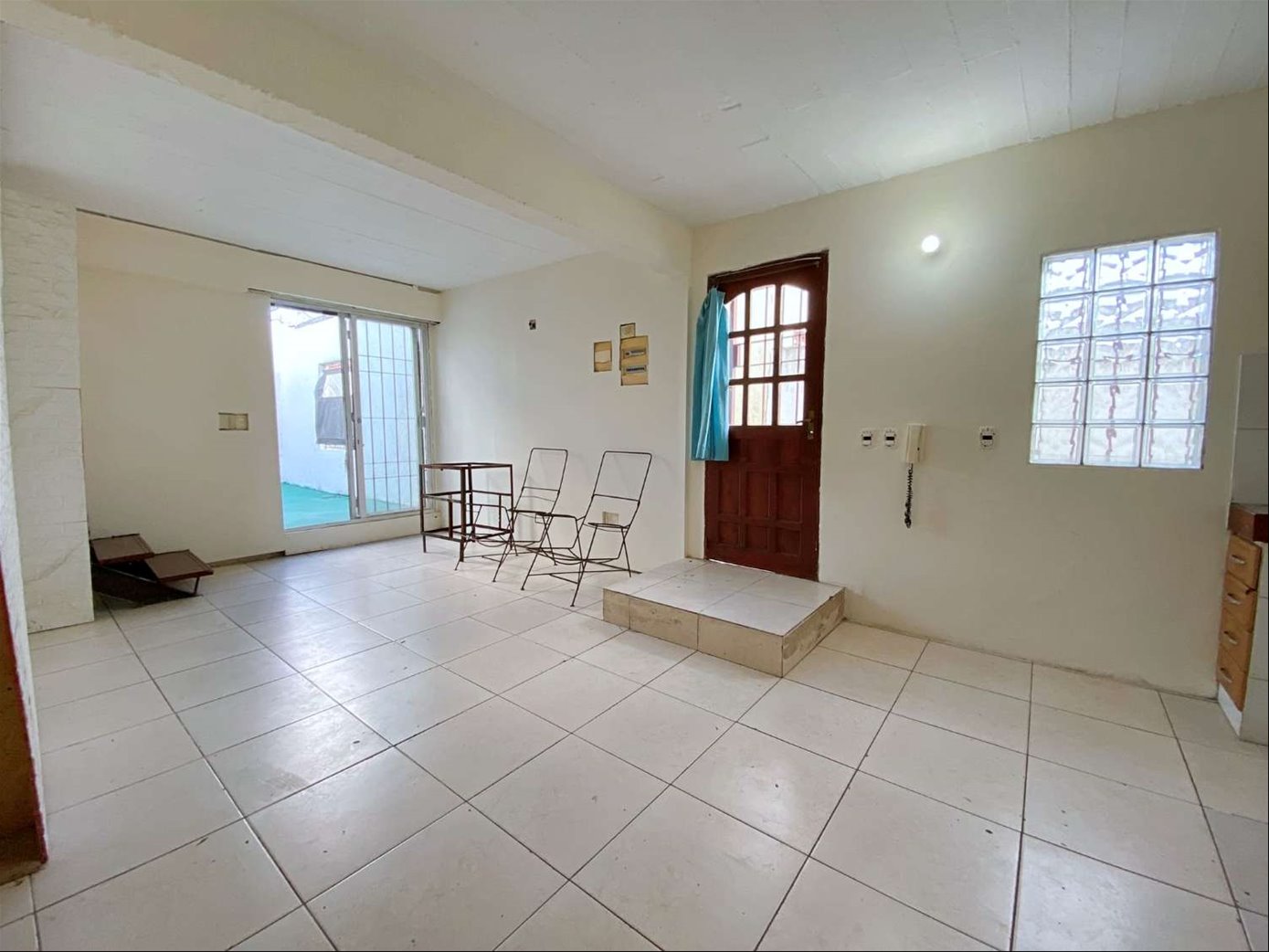 Alquiler Apartamento de 2 Dormitorios con Patio y Parrillero en Aires Puros