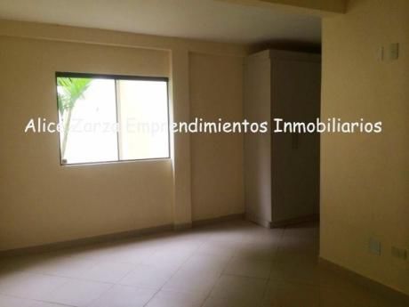 Alquilo Departamento En Planta Baja Zona Colegio Santa Ana