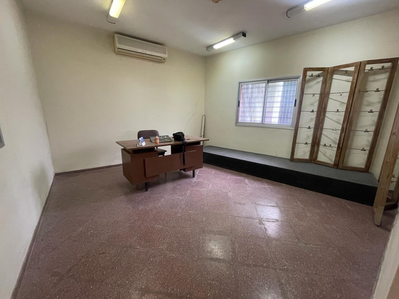 ALQUILO DEPOSITO EN VISTA ALEGRE ASUNCION — foto 3