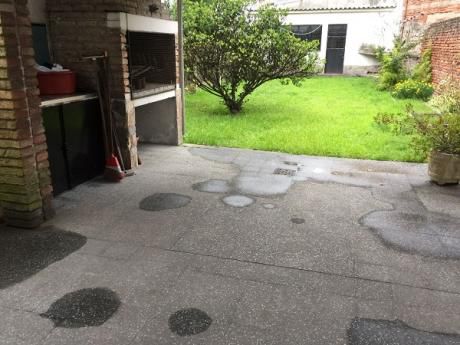 Casa ; Juan Spikerman A Mts De Av Luis Alberto De Herrera