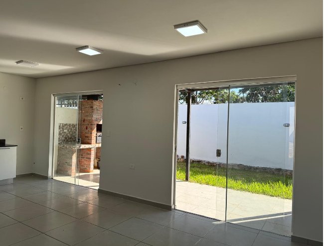 VENDO CASA  EN BARRIO YCUA CARANDAY LUQUE — foto 2