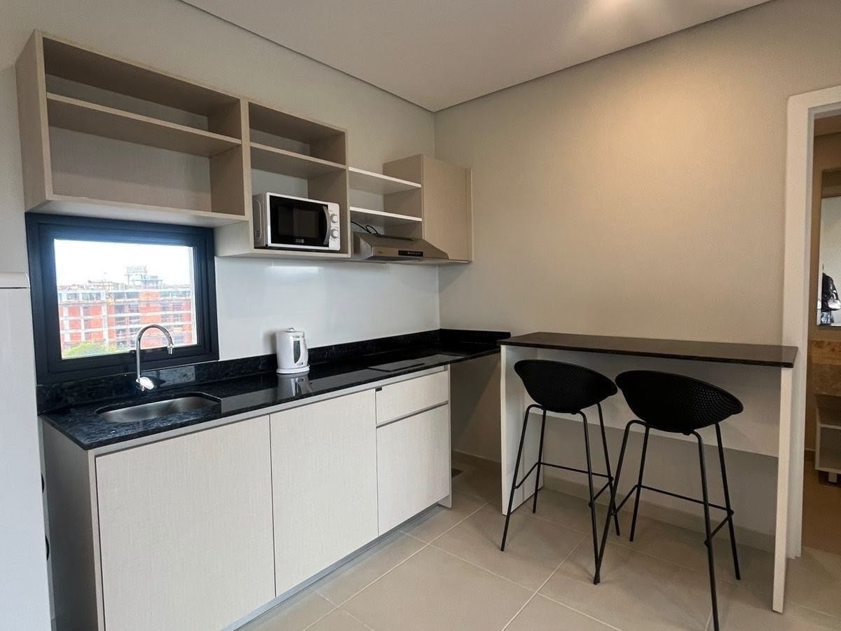 DEPARTAMENTO DE 1 DORMITORIO EN ALQUILER. CAMPO GRANDE. LUQUE. — foto 2