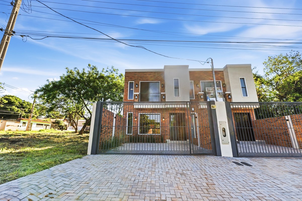 Casa en venta en Luque