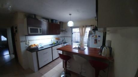 Casa En Venta 2 Dormitorios