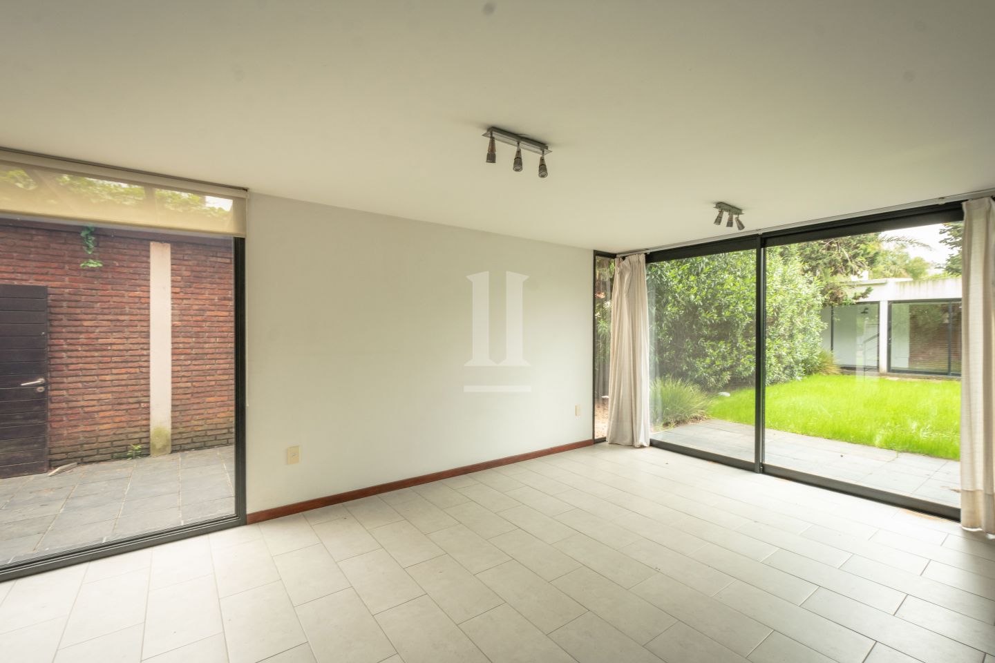 Venta y alquiler de PH de 3 dorms. en Jardines de Carrasco · Foto 8