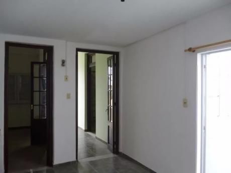 Prox. L.a. Herrera Y Comodoro Coe