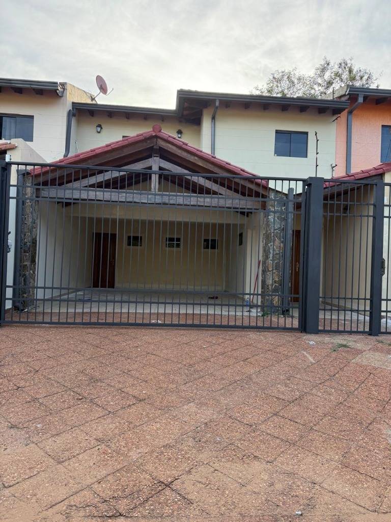 ALQUILO DÚPLEX EN LUQUE – VILLA ADELA — foto 2