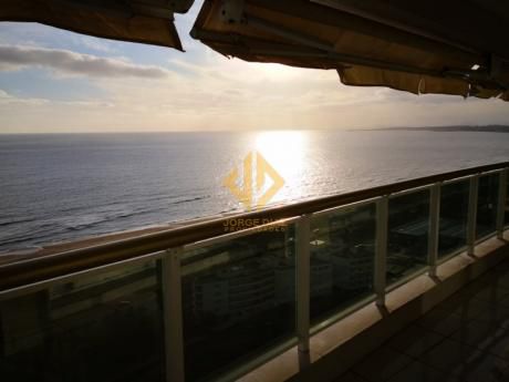 Apartamentos En Playa Mansa
