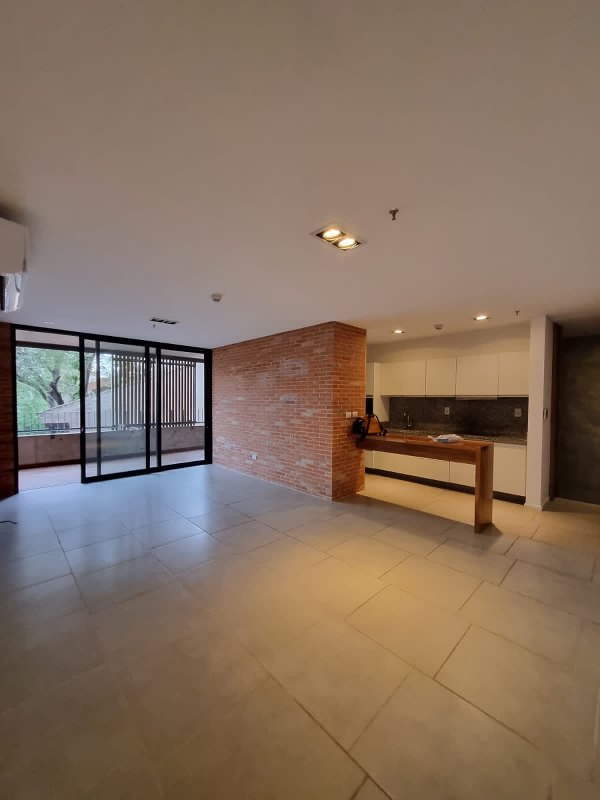 Alquilo Departamento en Edificio Bernardino — foto 2