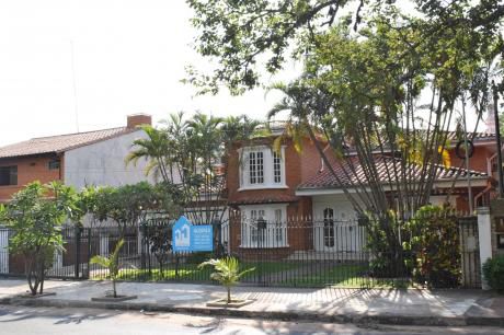 Hermosa Residencia En Alquiler