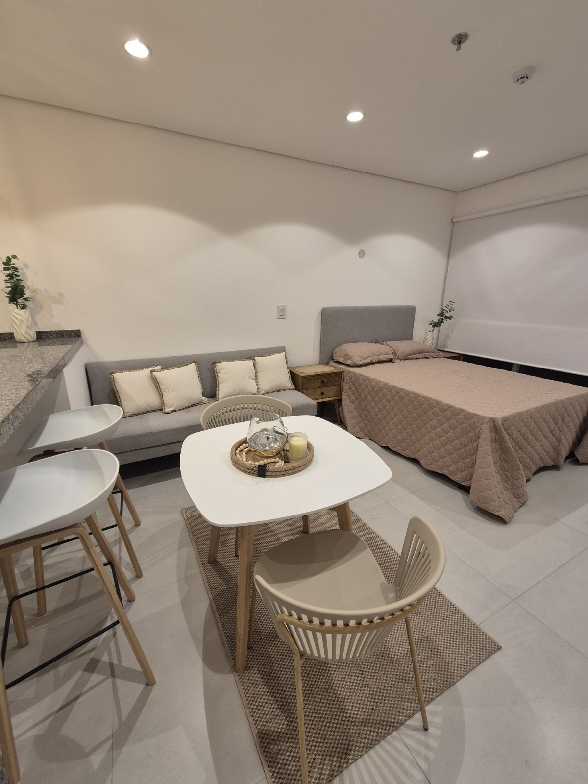 VENDO MONOAMBIENTE AMOBLADO EN BARRIO HERRERA — foto 2