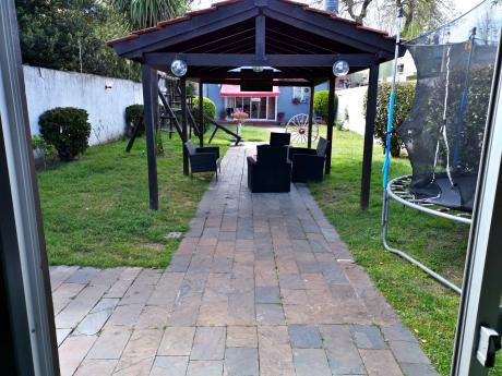 Gran Fondo, Barbacoa, En 2 Plantas, 4 Dorm, 2 Baños, Garaje.