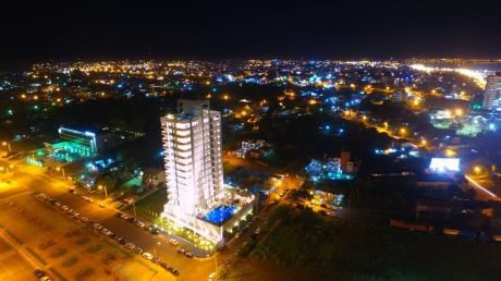 En Venta Departamentos En Encarnación De 2 Dormitorios Sobre Costanera