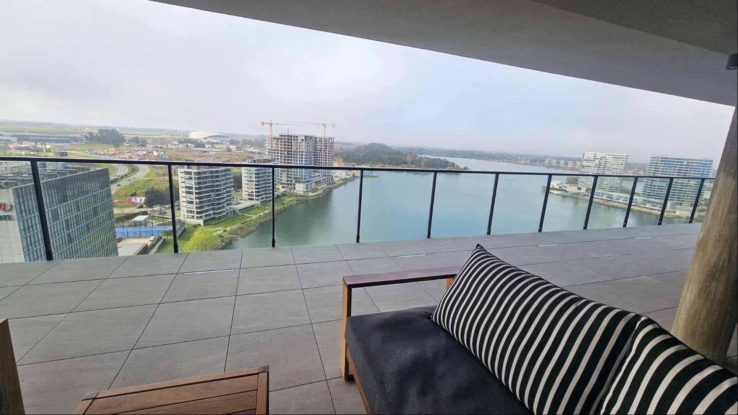 Alquiler apartamento de 2 dormitorios en Carrasco- Cala del Yacht a estrenar · Foto 11