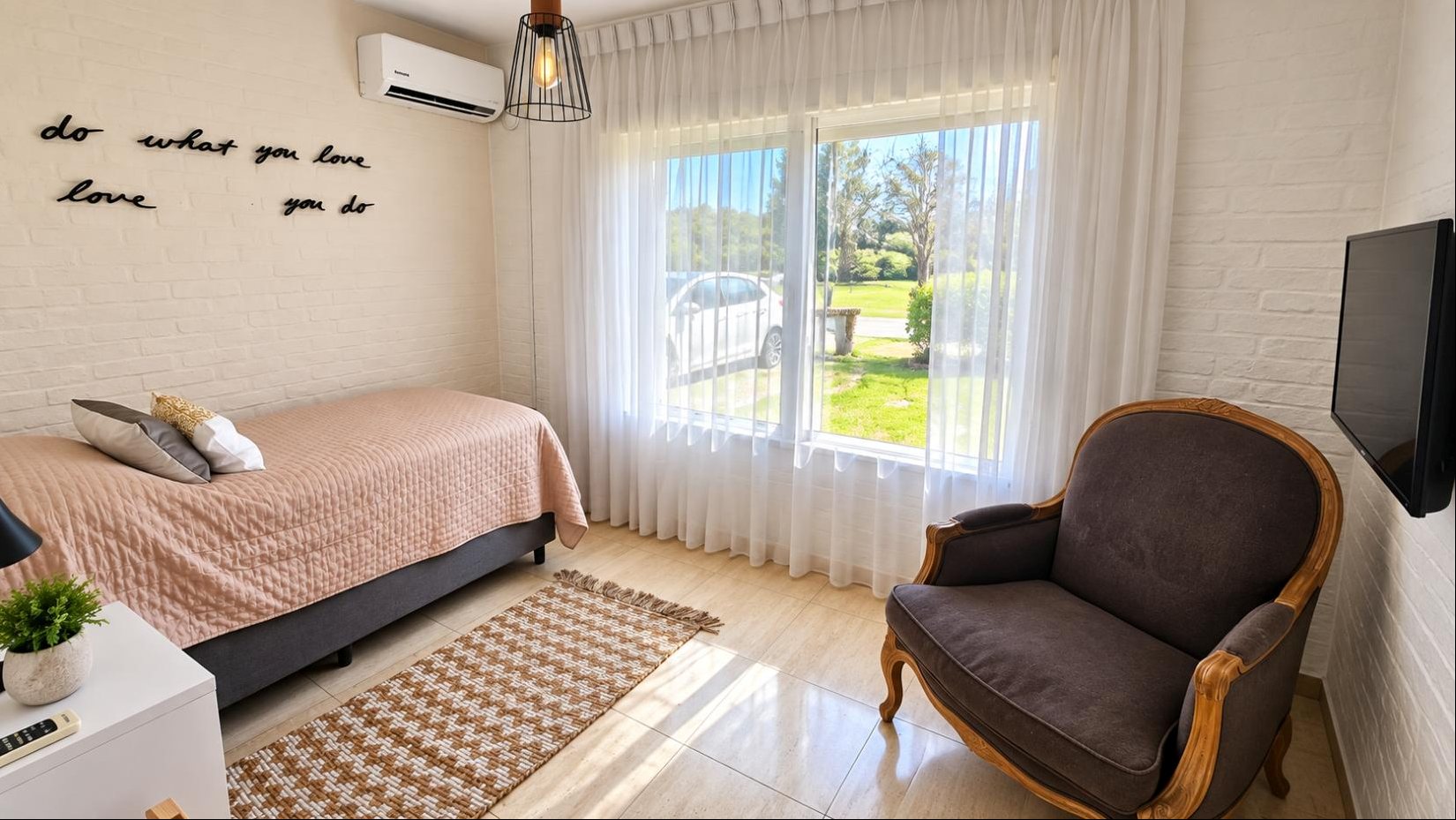 Alquiler casa con  muebles en La Tahona- Barrio Privado, 3 dormitorios y servicio, escritorio, sauna  y piscina climatizada · Foto 6