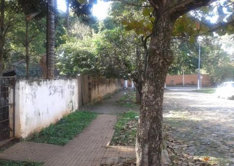 Vendo Terrenos En Barrio Herrera....ver Detalles