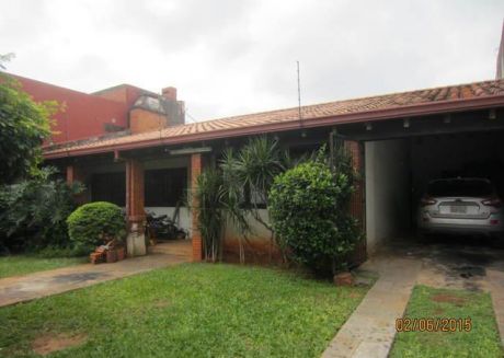 Recoleta. Vendo Casa De 350 M2, Terreno: 700 M2