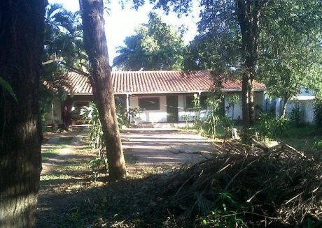 Vendo En Esquina 1.500 M2..de 30 X 50...
