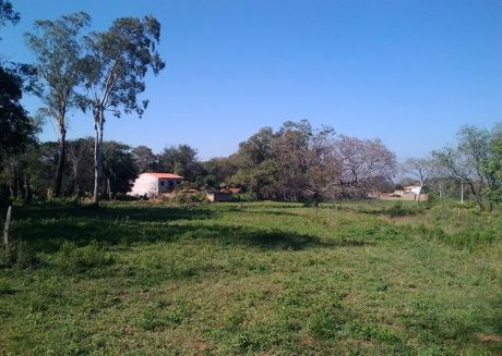 Vendo Terreno De 1.490 M2 En Los Parques Del Yacht Y Golf Club.