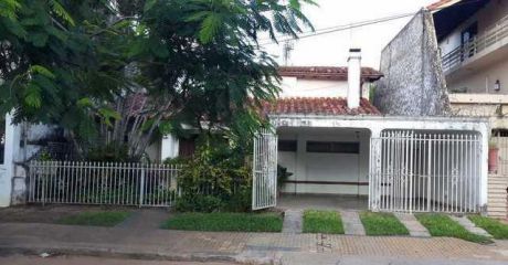 Vendo Casa En Carmelitas, A 2,5 Cuadras De España