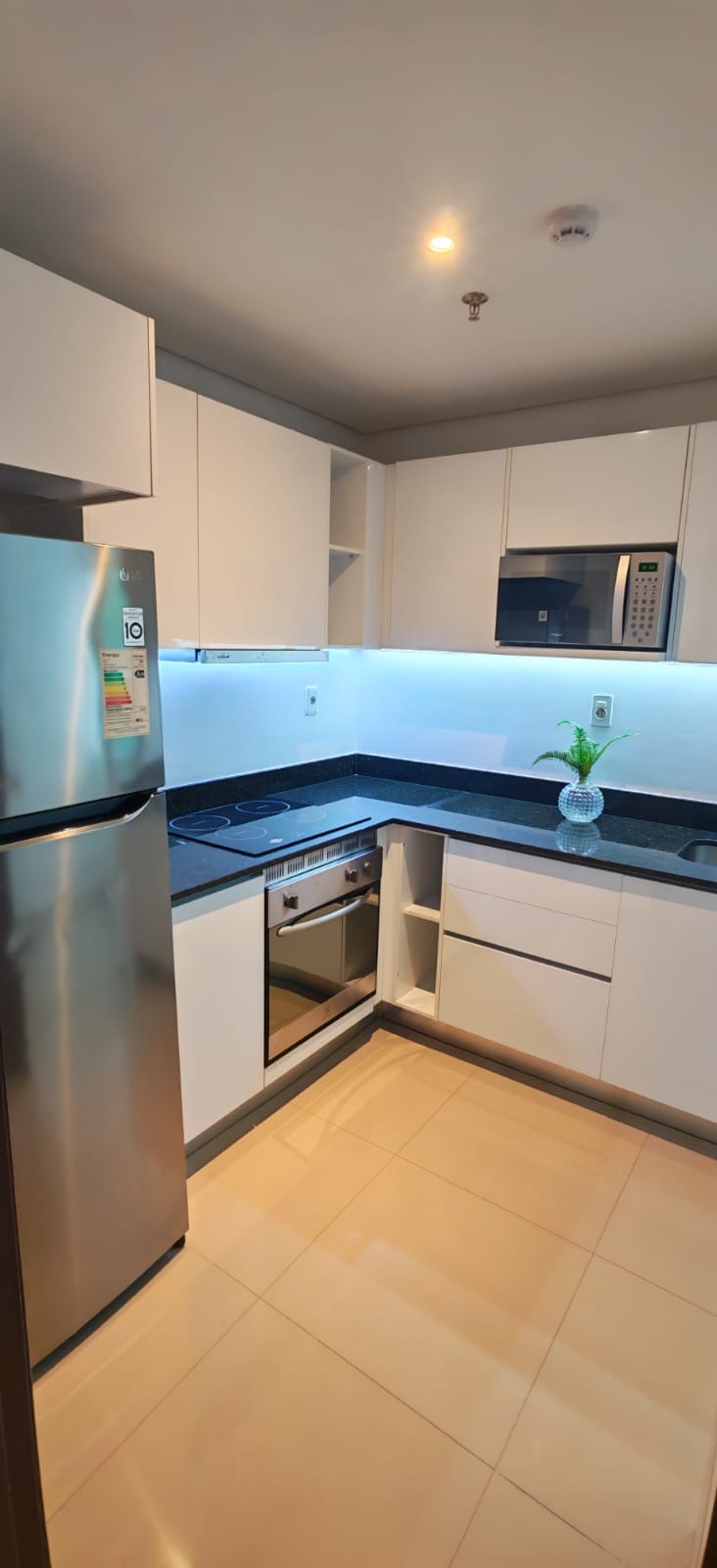 Alquilo departamento amoblado de 2 habitaciones en molas López Asunción — foto 2