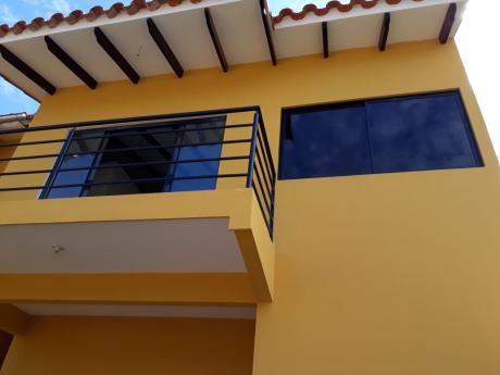 Casa A Estrenar De Dos Plantas