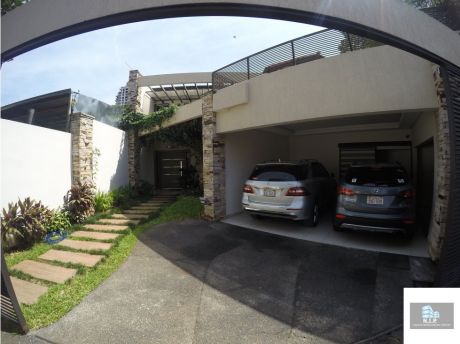Residencia Totalmente Amoblada Y Equipada Zona Wtc