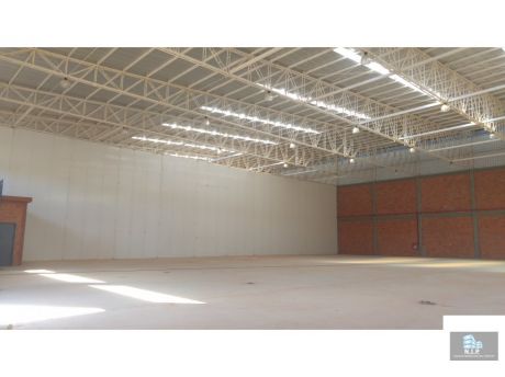 Alquileres En Complejo Industrial - Logistico