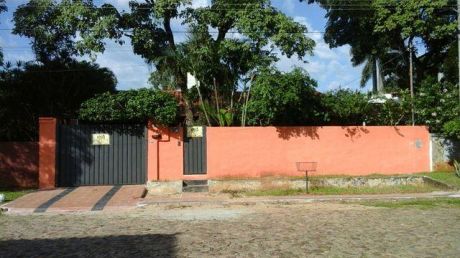 Una Casa En Mburucuya A Una Cdra De Santisima Trinida